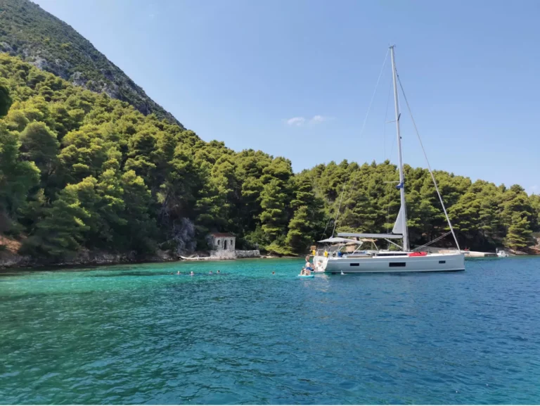 atoko boat image